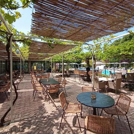 Hotel apartamentowy Park Il Gabbiano