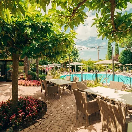 Hotel apartamentowy Park Il Gabbiano 4*